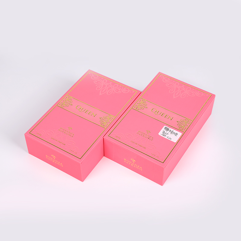 골드 핫 스탬핑이있는 순수한 사막 향수 상자